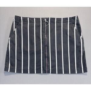 Volcom Striped Whimsigoth Black and White Full Front Zip Mini Skirt Y2K 2000's